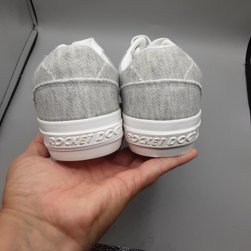 HOST PICK 🎉Rocket Dog Sneakers new - Picture 6 of 9